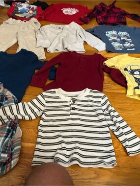 Source Unknown Black & White Striped Long-Sleeve Henley Tee